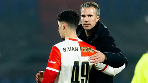  Van Persie phủ nhận thiên vị con trai